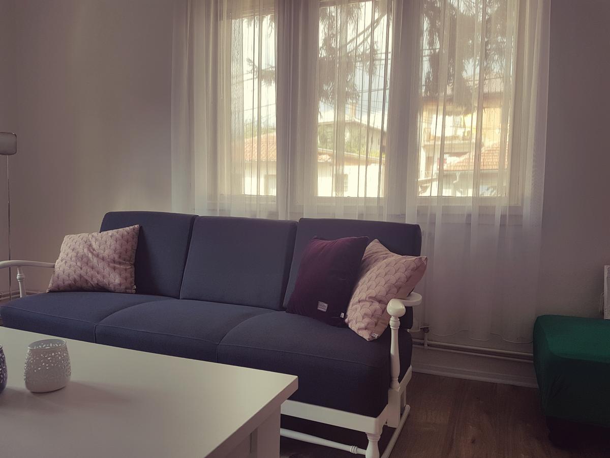 Cosy And Chic... Parking Included Apartment Sarajevo Exterior photo